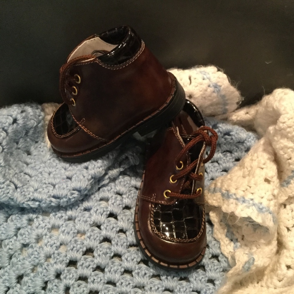 ELEFANTEN CROC LOOK LEATHER SHOES/BOOTS! SIZE 19 (U.S. 3.5./4), NWOB, GORGEOUS!